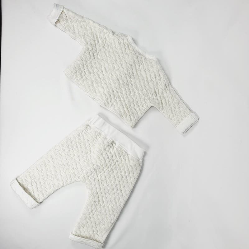 il-etait-une-seconde-fois-boutique-seconde-main-enfants-ensemble-bebe-1-mois-tout-petit-bateau-vue-arriere