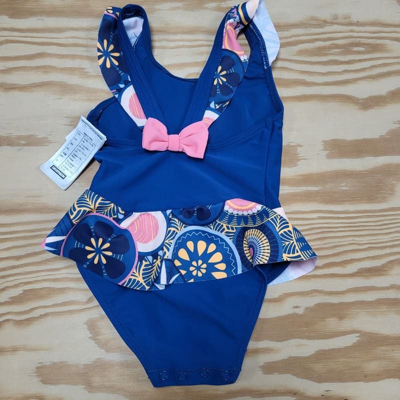il-etait-une-seconde-fois-boutique-seconde-main-enfants-maillot-de-bain-bebe-12-mois-decathlon-vue-arriere