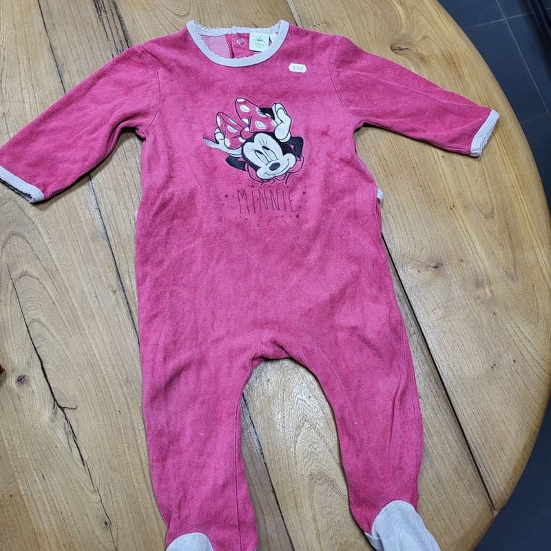 il-etait-une-seconde-fois-boutique-seconde-main-enfants-pyjama-bebe-12-mois-disney-vue-avant