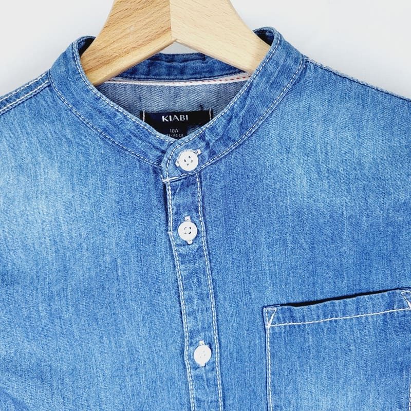 il-etait-une-seconde-fois-boutique-seconde-main-enfants-chemise-jean-10-ans-garcon-kiabi-vue-avant-zoom-detail