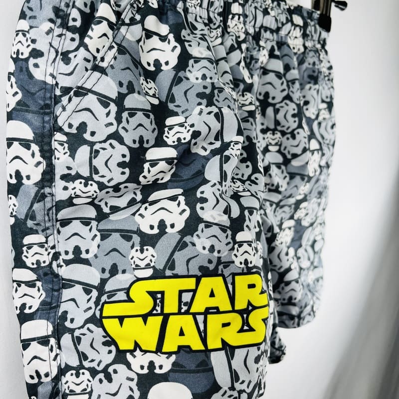 il-etait-une-seconde-fois-boutique-seconde-main-enfants-maillot-de-bain-garcon-5-6-ans-star-wars-detail