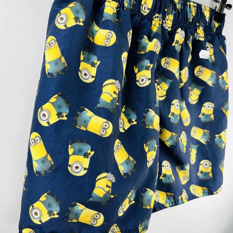 il-etait-une-seconde-fois-boutique-seconde-main-enfants-maillot-de-bain-garcon-9-10-ans-minions-detail