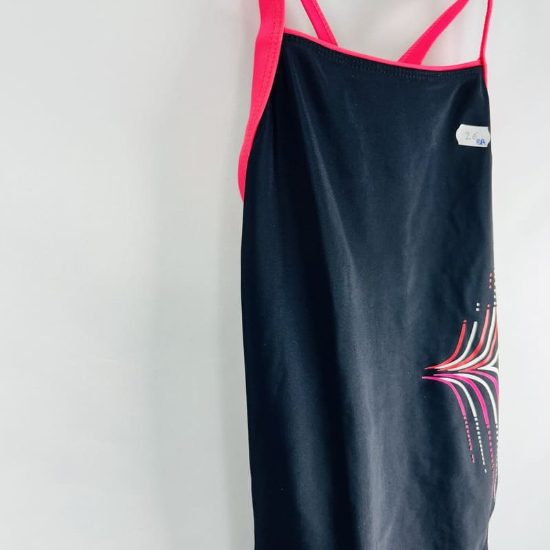 il-etait-une-seconde-fois-boutique-seconde-main-enfants-maillot-de-bain-fille-8-ans-detail
