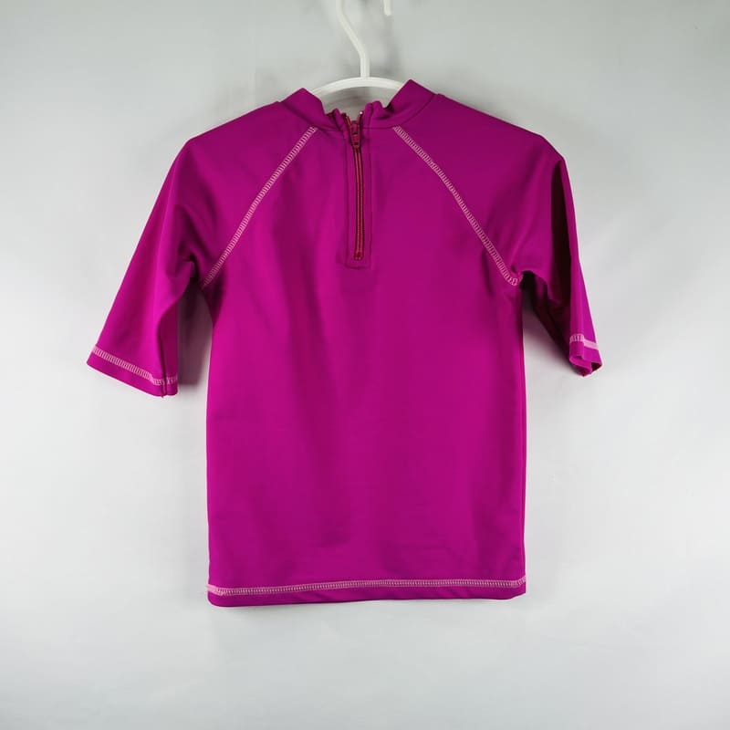 il-etait-une-seconde-fois-boutique-seconde-main-enfants-tee-shirt-anti-uv-24-mois-derriere