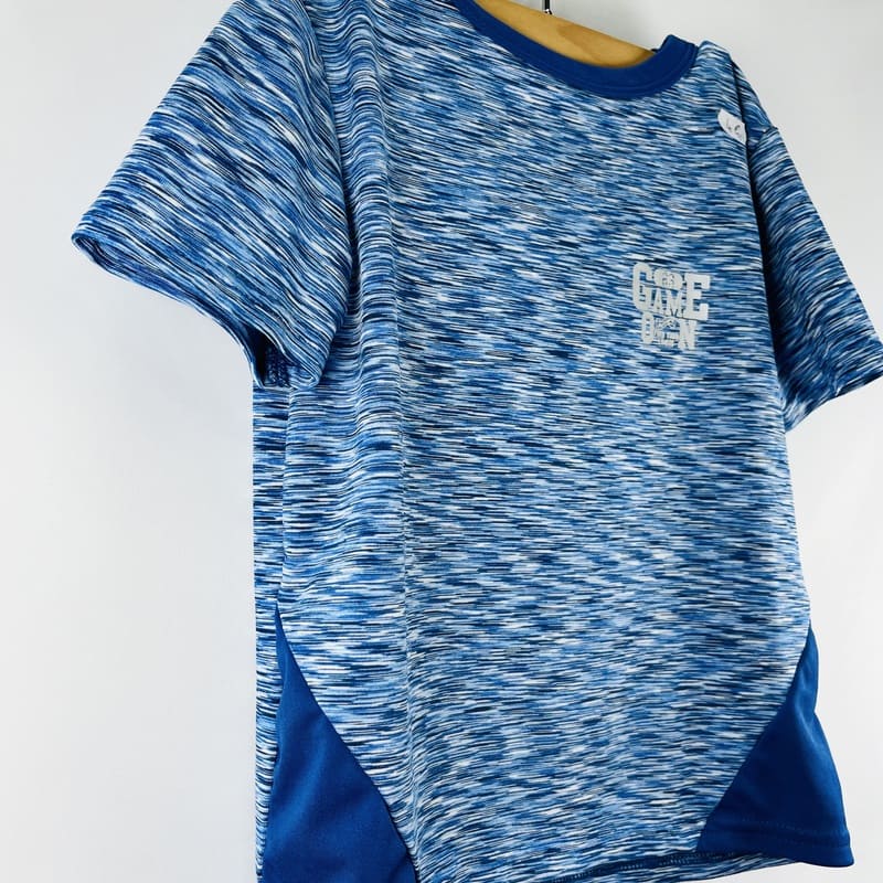 il-etait-une-seconde-fois-boutique-seconde-main-enfants-tee-shirt-anti-uv-bleu-4-ans-detail