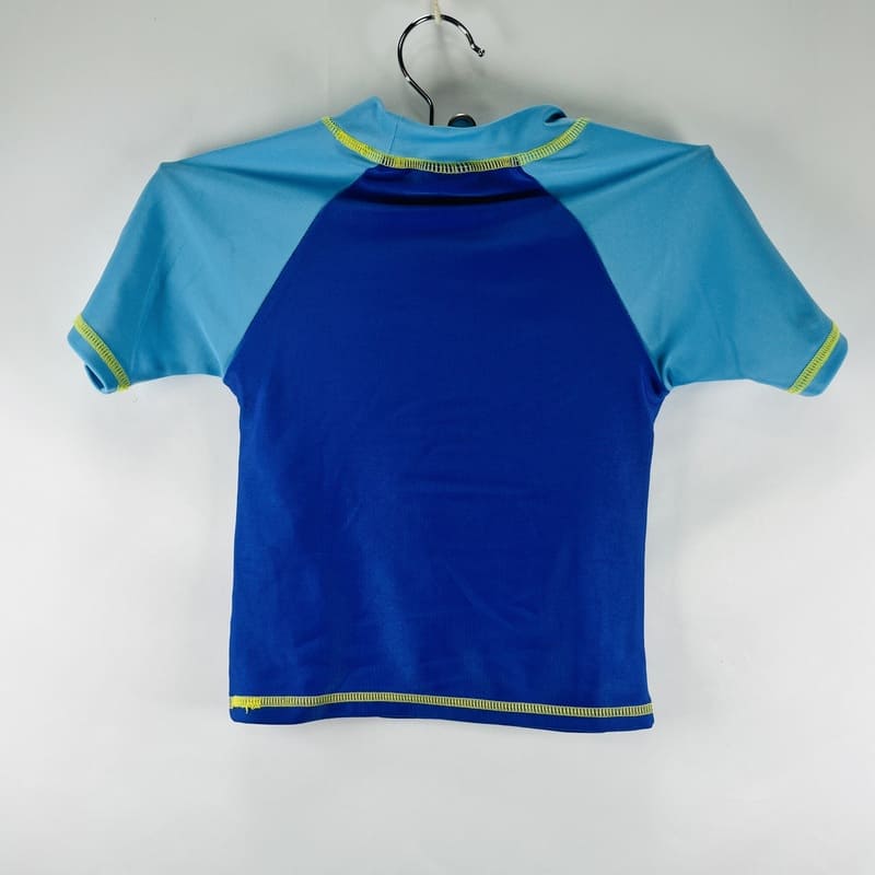 il-etait-une-seconde-fois-boutique-seconde-main-enfants-tee-shirt-anti-uv-garcon-2-ans-derriere