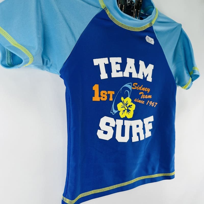 il-etait-une-seconde-fois-boutique-seconde-main-enfants-tee-shirt-anti-uv-garcon-2-ans-detail