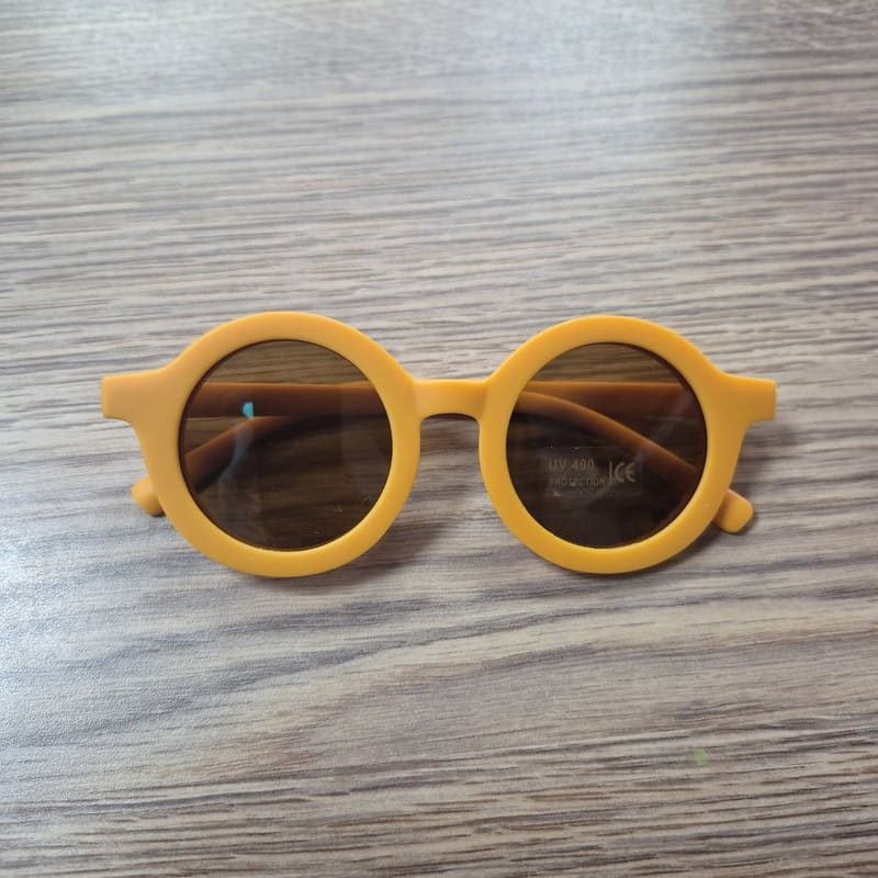 il-etait-une-seconde-fois-boutique-seconde-main-enfants-Lunettes-de-soleil-enfant-1-6-ans-uv-400-jaune