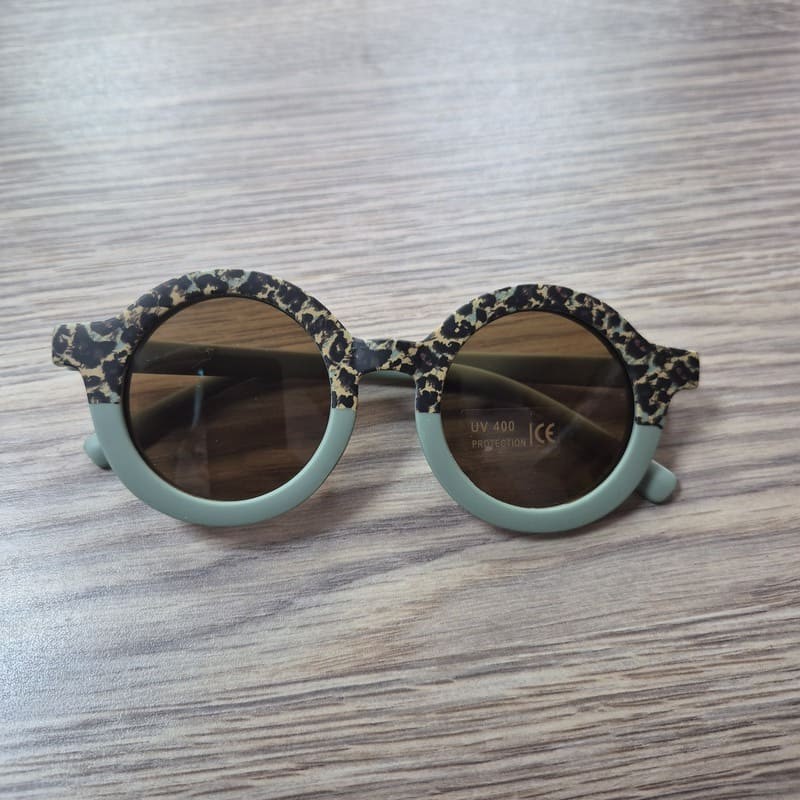 il-etait-une-seconde-fois-boutique-seconde-main-enfants-Lunettes-de-soleil-enfant-1-6-ans-uv-400-leopard-vert
