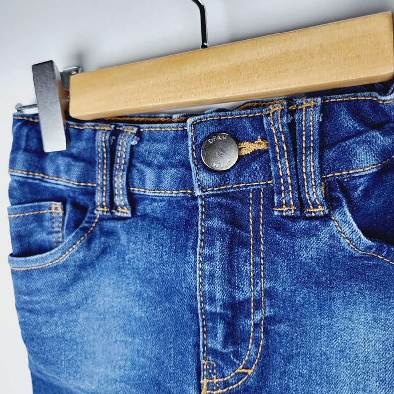 il-etait-une-seconde-fois-boutique-seconde-main-enfants-jupe-jean-fille-6-ans-DPAM-vue-detail