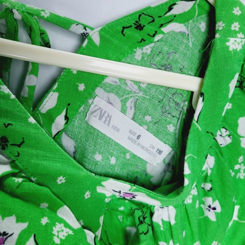 il-etait-une-seconde-fois-boutique-seconde-main-enfants-robe-vert-fleuri-fille-6-ans-zara-vue-etiquett